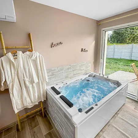 Le Souffle Floral - Themed House