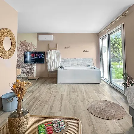 Dom wakacyjny Le Souffle Floral - Themed House *