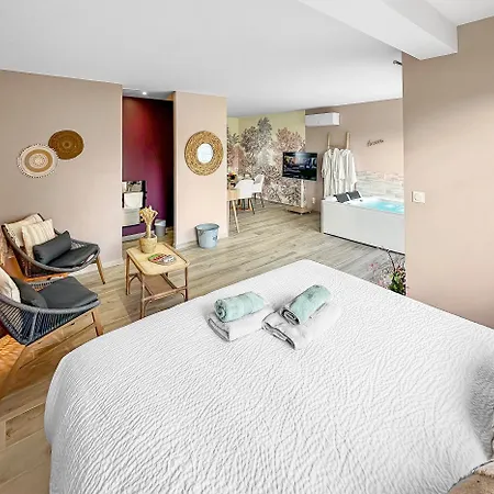 Le Souffle Floral - Themed House Hébergement de vacances Rang-du-Fliers