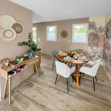 Hébergement de vacances Le Souffle Floral - Themed House
